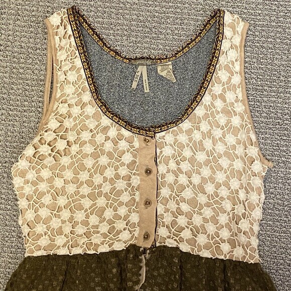 Gimmicks by BKE | Buckle Womens S knit crochet sleeveless button front top vest - Picture 2 of 8